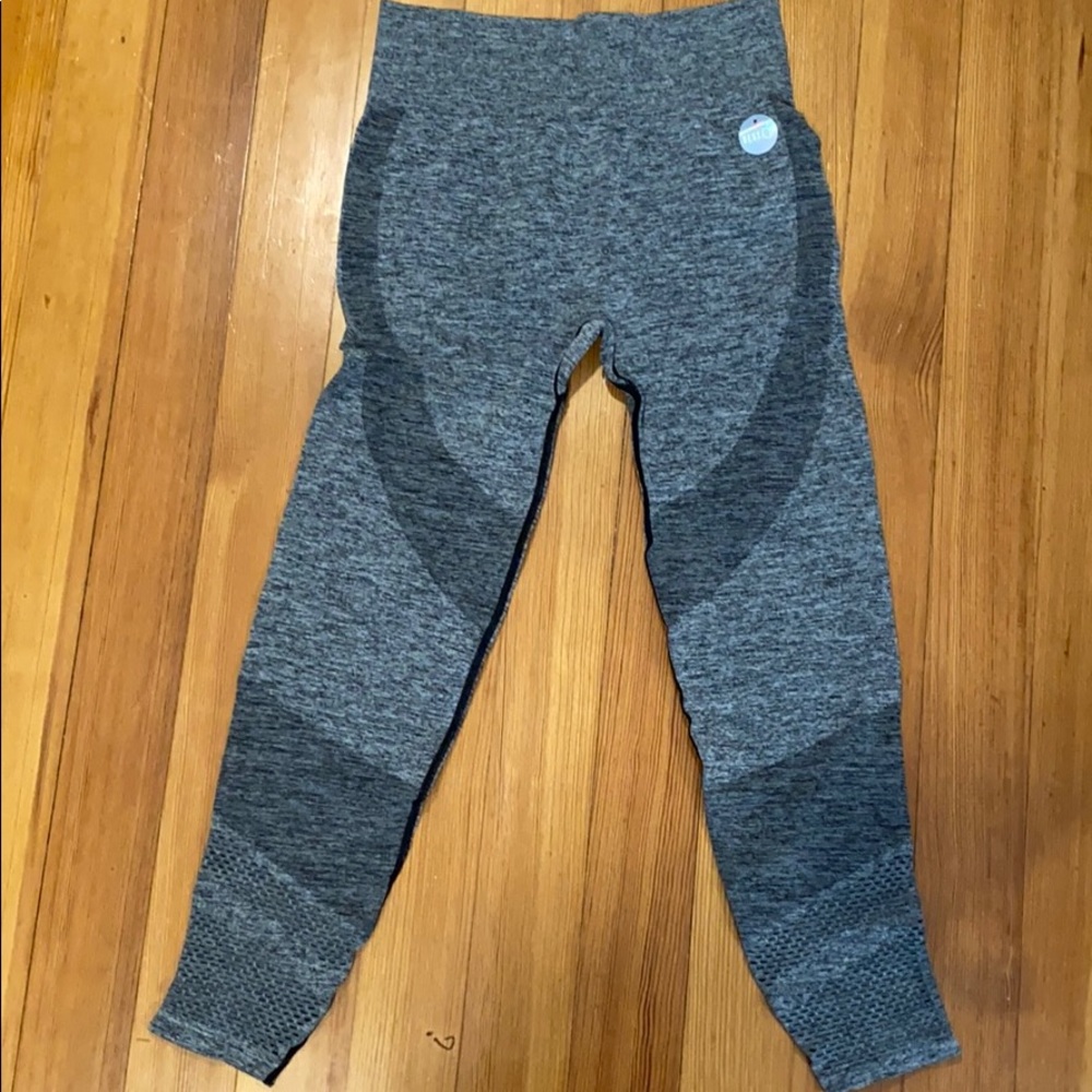 PINK seamless leggings.